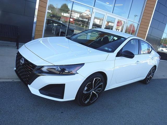 2023 Nissan Altima SR FWD