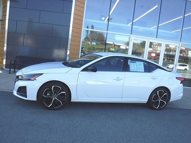 2023 Nissan Altima SR FWD