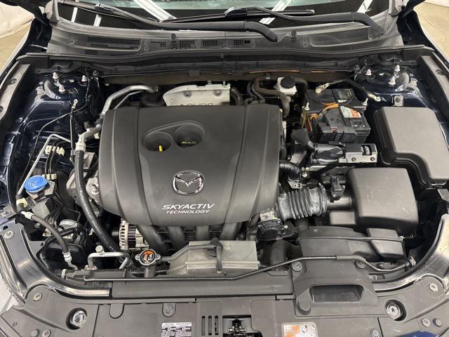 2016 Mazda Mazda3 i Grand Touring 2016 Mazda Mazda3 i Grand Touring