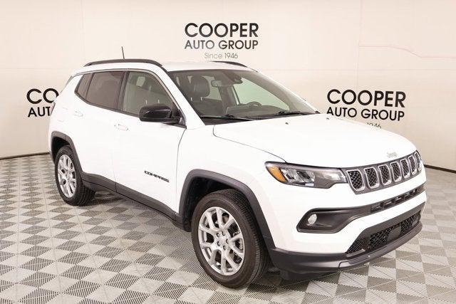 2023 Jeep Compass Latitude Lux FWD 2023 Jeep Compass Latitude Lux FWD