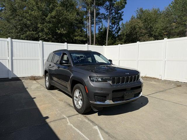2023 Jeep Grand Cherokee L Laredo 4x2
