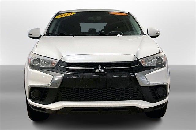 2019 Mitsubishi Outlander Sport 2.0 ES 2019 Mitsubishi Outlander Sport 2.0 ES