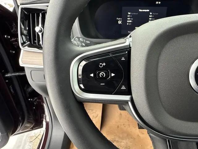 2026 Volvo XC90 Plus, B6 AWD Gas (mild hybrid), Gasoline, Bright, 6 Seats
