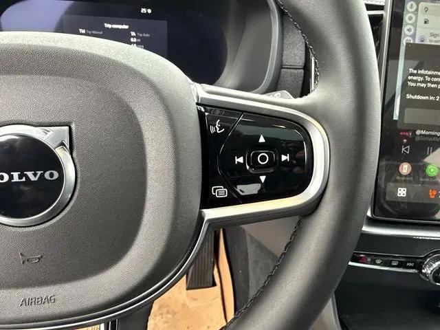 2026 Volvo XC90 Plus, B6 AWD Gas (mild hybrid), Gasoline, Bright, 6 Seats