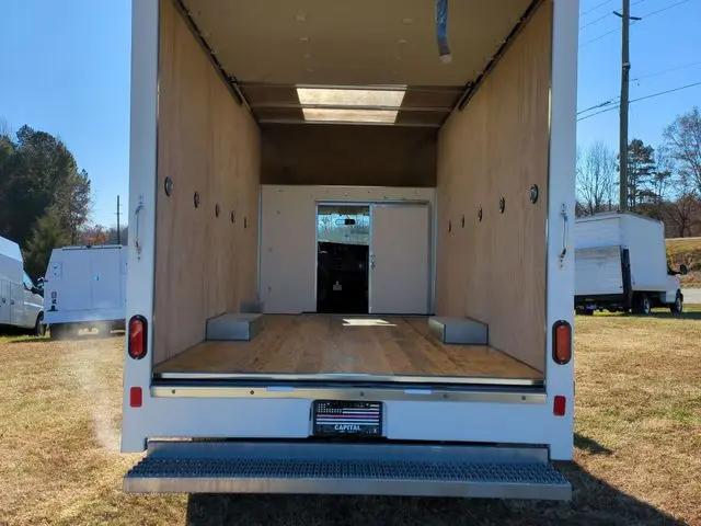 2025 Chevrolet Express Cutaway Work Van