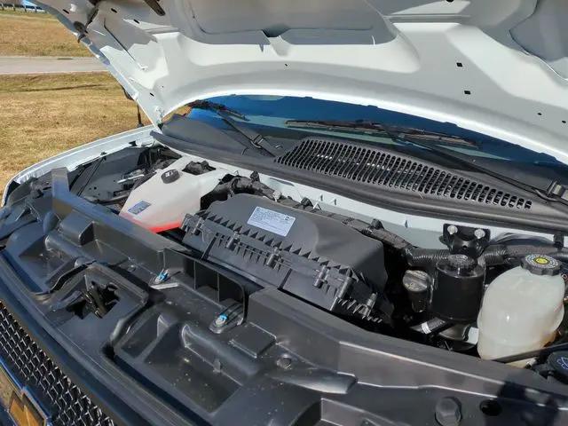 2025 Chevrolet Express Cutaway Work Van