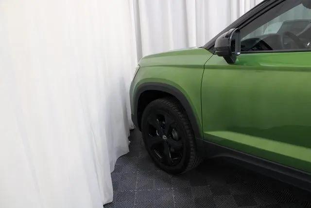 2025 Volkswagen Taos 1.5T SE Black