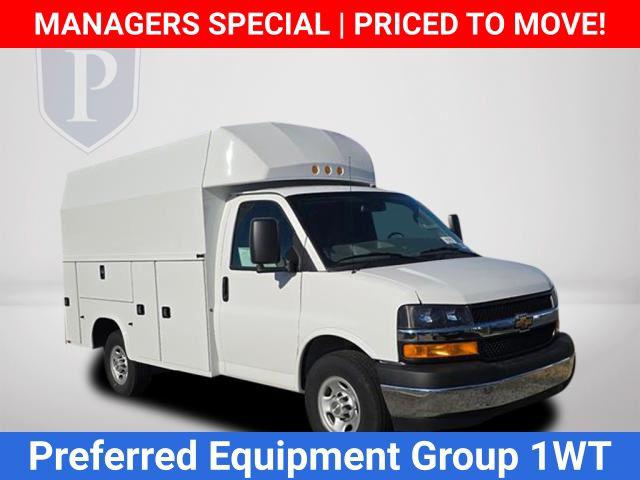 2025 Chevrolet Express Cutaway Work Van