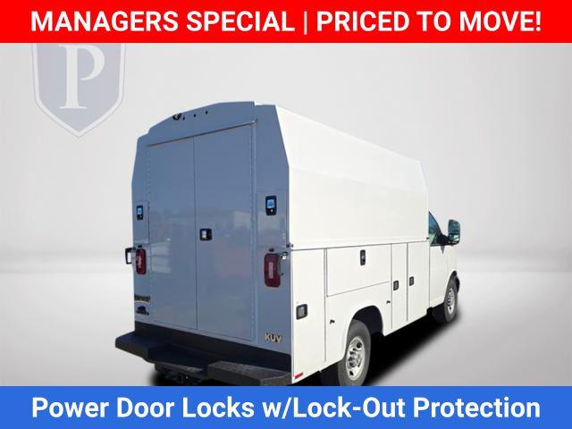 2025 Chevrolet Express Cutaway Work Van
