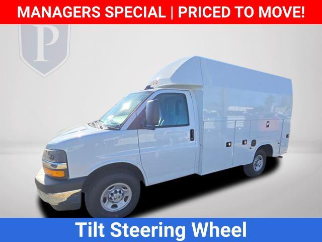 2025 Chevrolet Express Cutaway Work Van