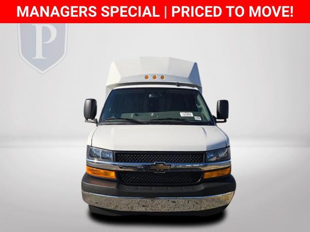 2025 Chevrolet Express Cutaway Work Van