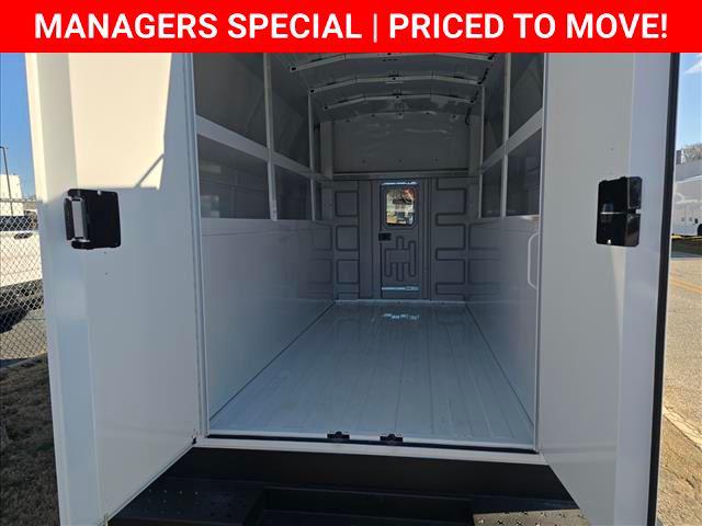 2025 Chevrolet Express Cutaway Work Van