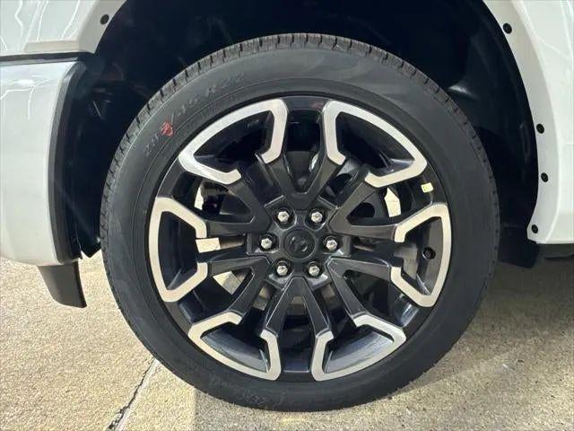 2026 Ram 1500 Limited Crew Cab 4x4 5'7" Box