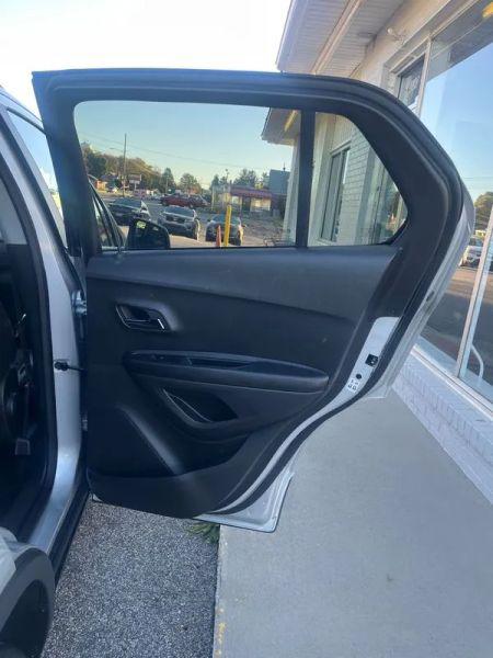 2021 Chevrolet Trax FWD LT