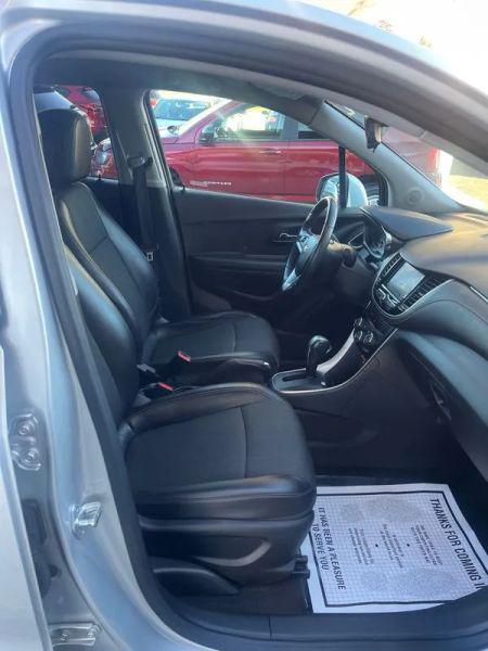 2021 Chevrolet Trax FWD LT