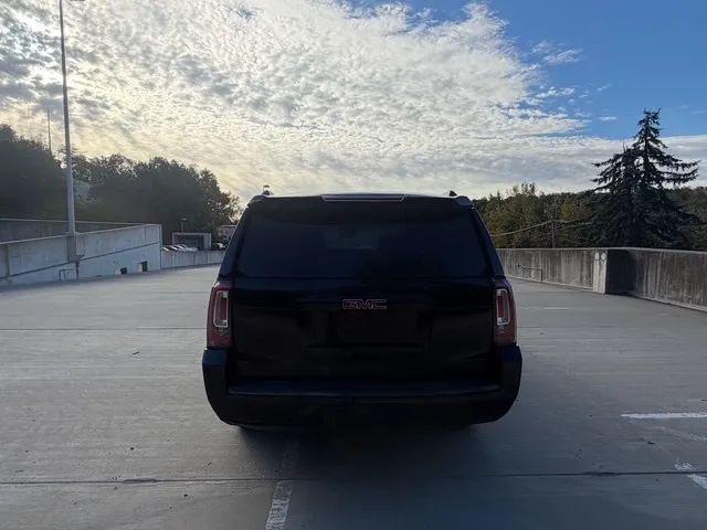 2020 GMC Yukon XL 4WD SLT