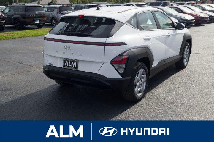 New 2026 White HYUNDAI SE FWD image 6