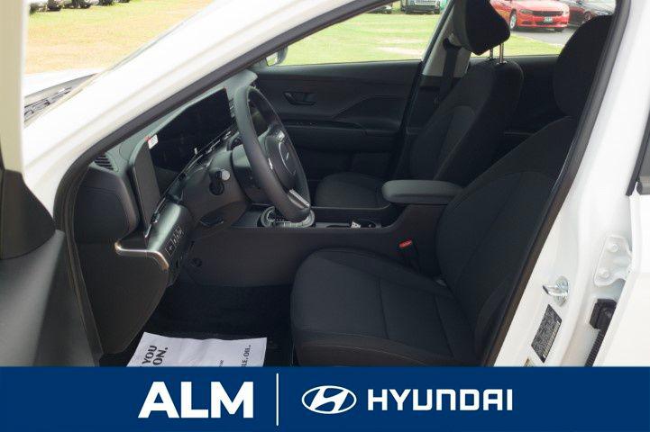 New 2026 White HYUNDAI SE FWD image 14
