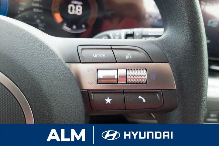 New 2026 White HYUNDAI SE FWD image 23