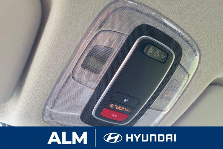 New 2026 White HYUNDAI SE FWD image 27