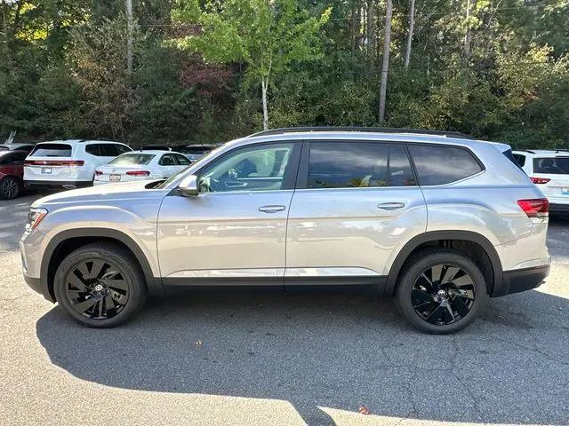 2026 Volkswagen Atlas SE with Technology