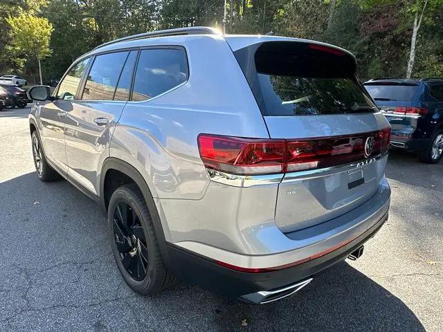 2026 Volkswagen Atlas SE with Technology
