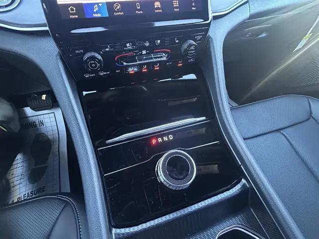 2025 Jeep Grand Cherokee L Limited 4x2