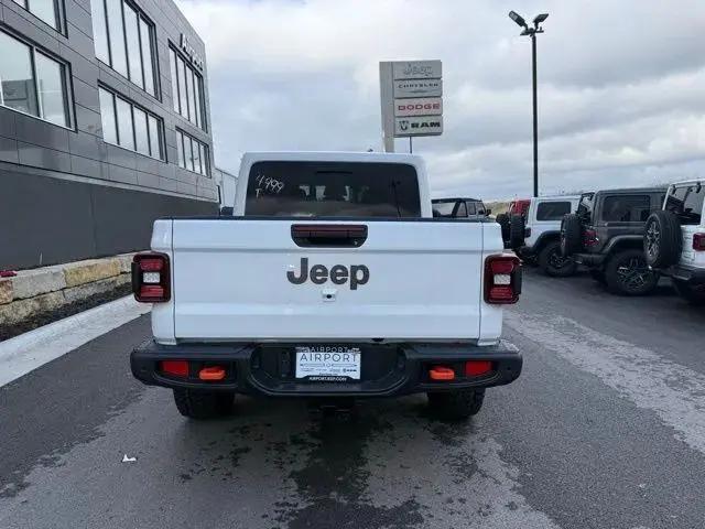 2026 Jeep Gladiator Sport