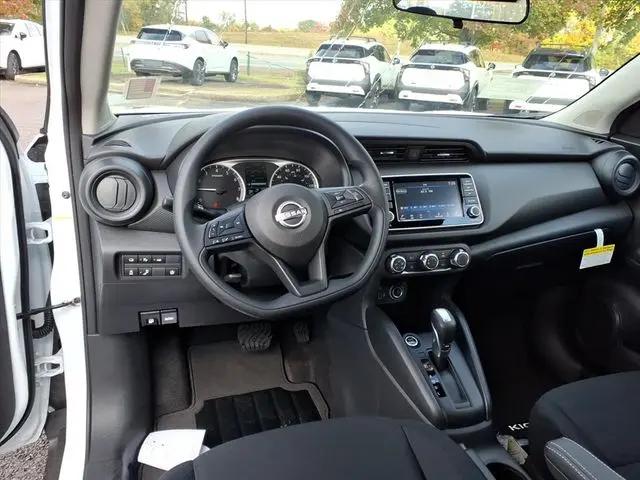 2025 Nissan Kicks S