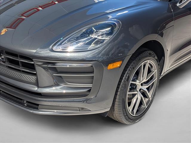 2026 Porsche Macan AWD