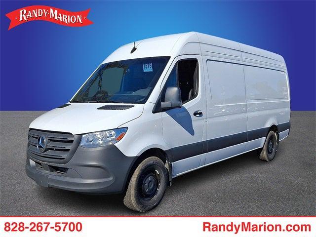 2025 Mercedes-Benz Sprinter 2500 High Roof 4-Cyl Diesel 2025 Mercedes-Benz Sprinter 2500 High Roof 4-Cyl Diesel