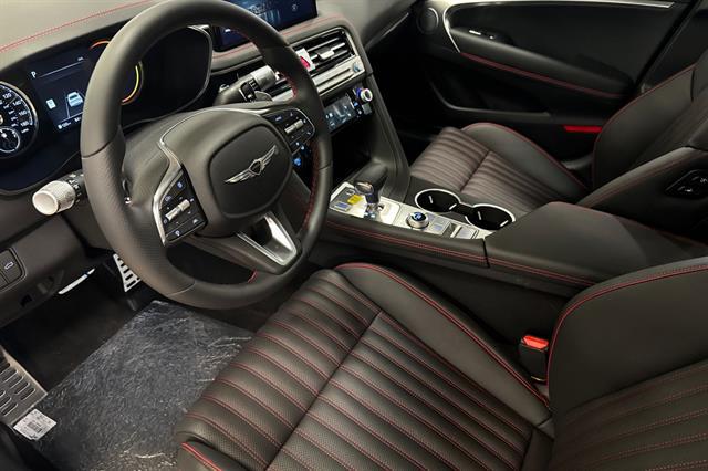 2025 Genesis G70 3.3T RWD Sport Advanced