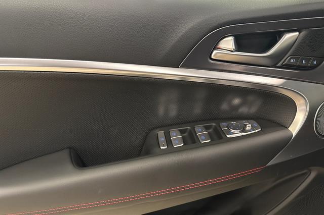 2025 Genesis G70 3.3T RWD Sport Advanced