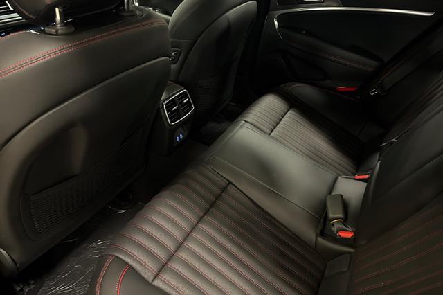 2025 Genesis G70 3.3T RWD Sport Advanced