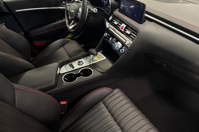 2025 Genesis G70 3.3T RWD Sport Advanced