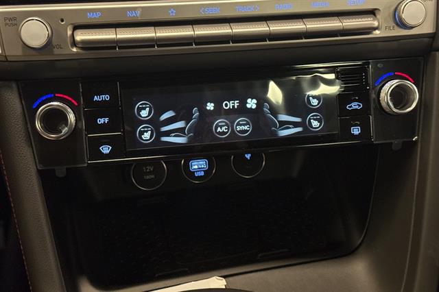 2025 Genesis G70 3.3T RWD Sport Advanced