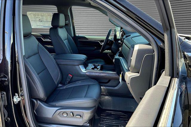 2026 GMC Sierra 2500HD Crew Cab, Standard Bed, SLT, 4WD