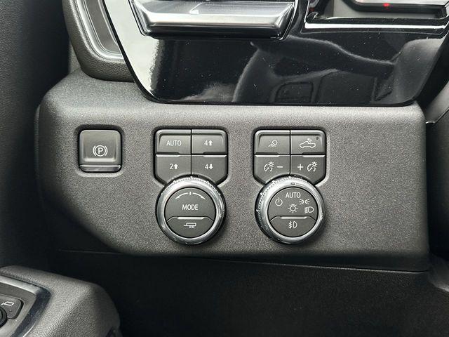 2026 GMC Sierra 2500HD Crew Cab, Standard Bed, SLT, 4WD