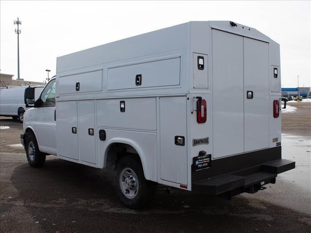 2025 Chevrolet Express Cutaway Work Van