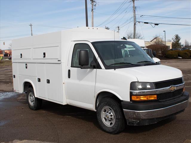 2025 Chevrolet Express Cutaway Work Van