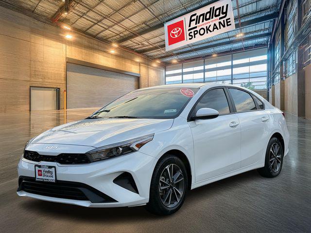 2023 Kia Forte LXS's photo