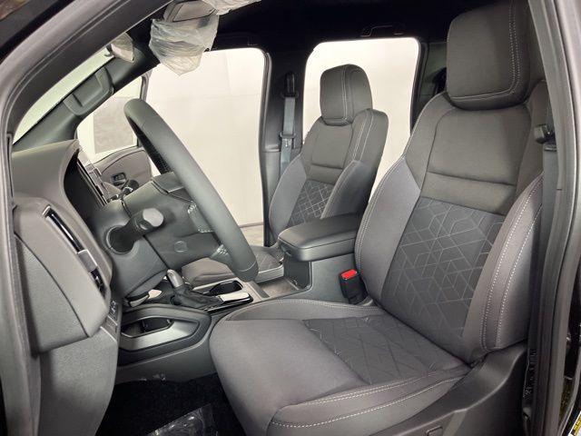 2026 Nissan Frontier Crew Cab SV 4x2