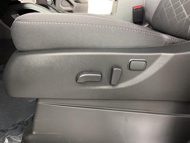 2026 Nissan Frontier Crew Cab SV 4x2