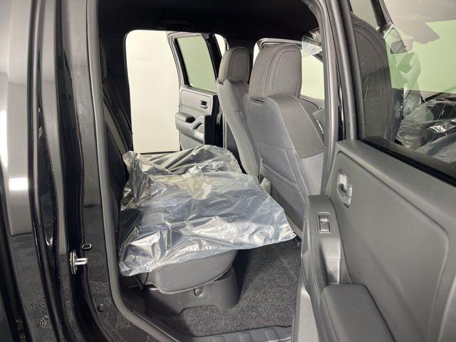 2026 Nissan Frontier Crew Cab SV 4x2