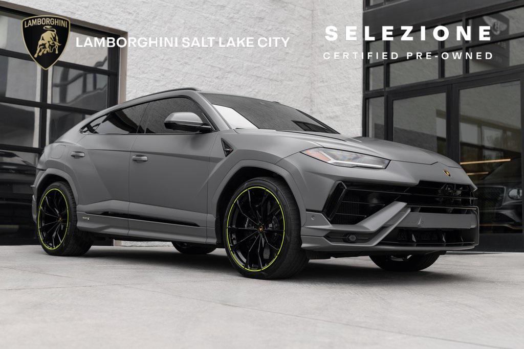 /2024 Lamborghini Urus