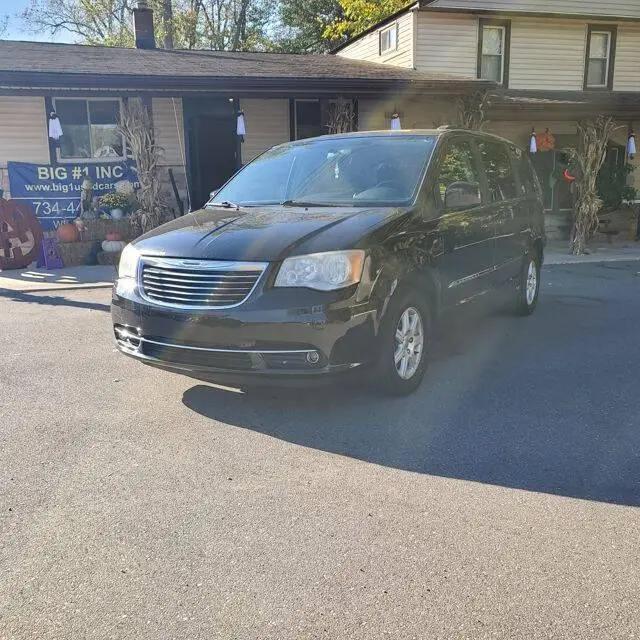 2011 Chrysler Town & Country Touring for sale in Brownstown, MI
