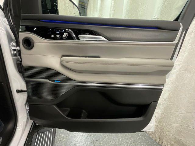 2026 Jeep Grand Wagoneer Summit Obsidian 4x4