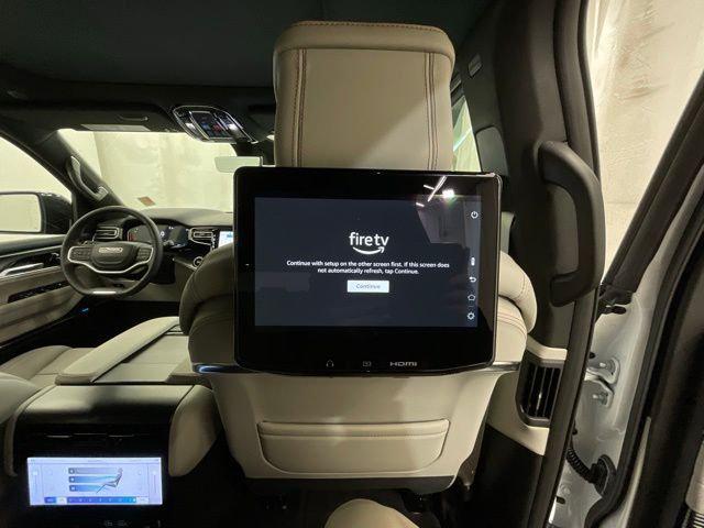 2026 Jeep Grand Wagoneer Summit Obsidian 4x4