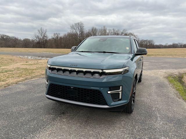 2026 Wagoneer Grand Wagoneer GRAND WAGONEER SUMMIT OBSIDIAN 4X4