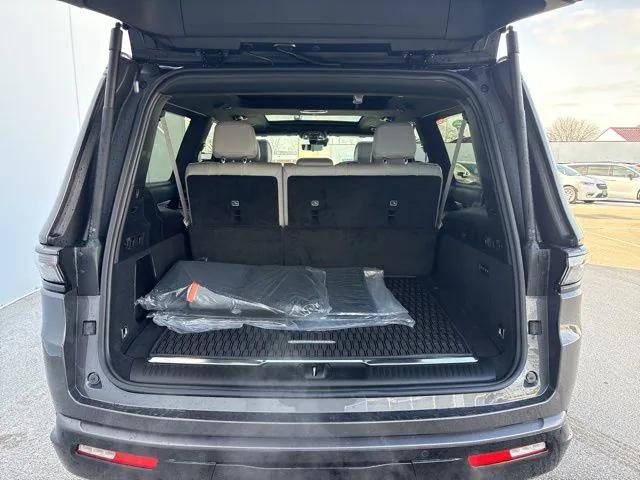 2026 Jeep Grand Wagoneer Summit Obsidian 4x4
